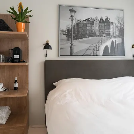Comfy Studio In Trendy Area Amsterdam
