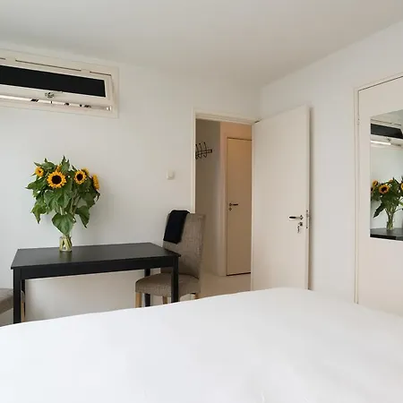 Comfy Studio In Trendy Area ホームステイ アムステルダム